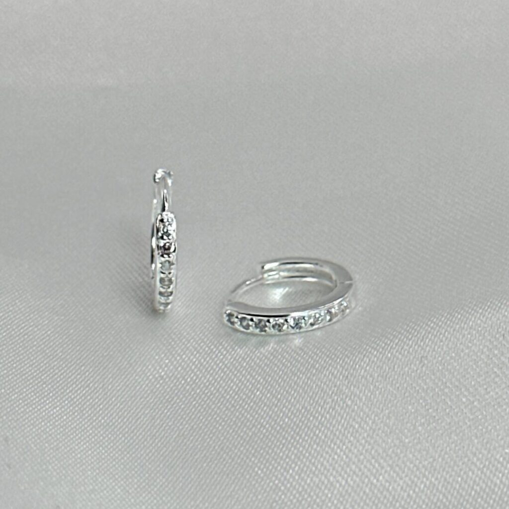 Aro Cristal de Urpi Shop sobre fondo neutro